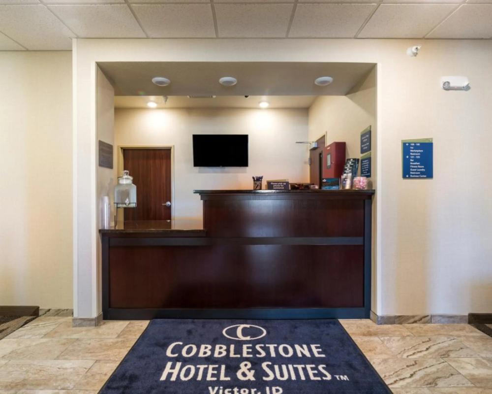 Cobblestone Hotel & Suites - Victor