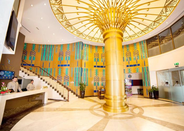 Raviz Center Point Hotel