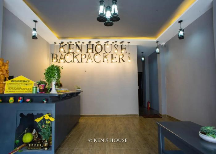 Ken's Backpackers Hotel