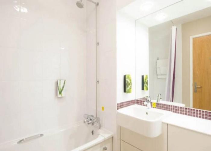 Premier Inn Manchester Altrincham