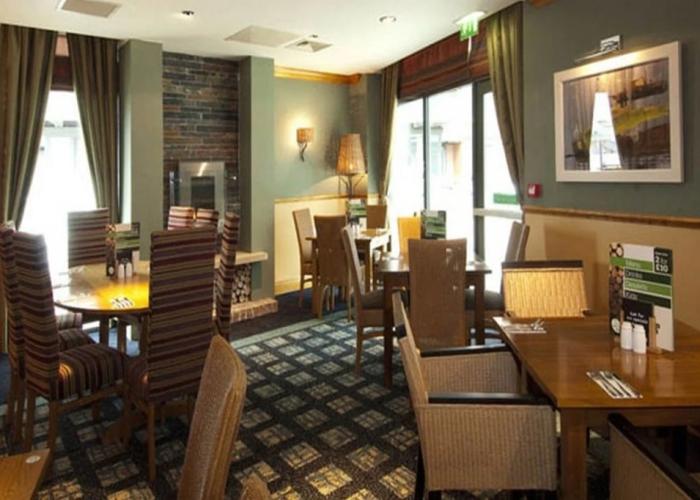 Premier Inn Manchester Altrincham