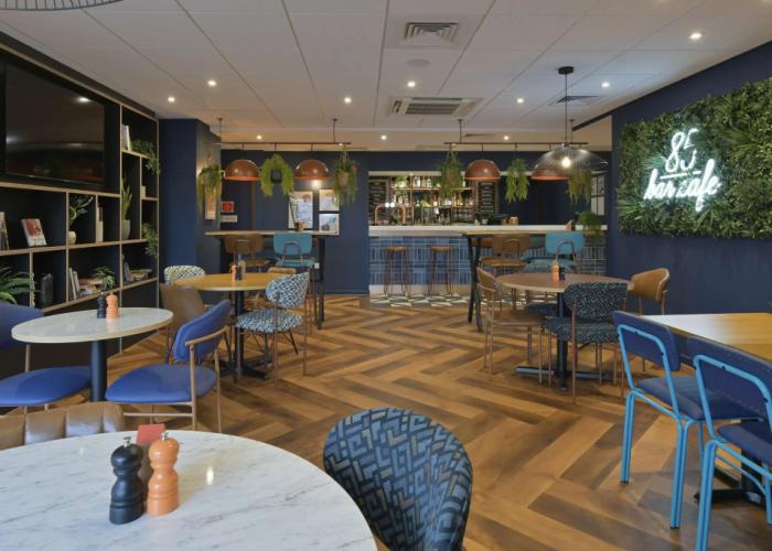Travelodge Altrincham Central