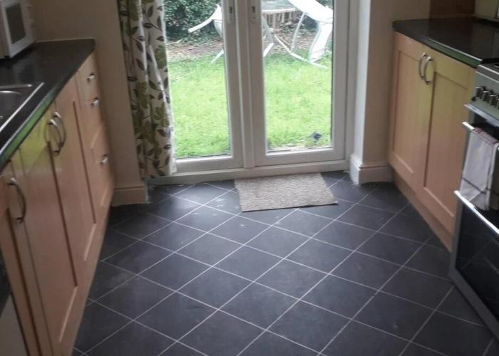 Homely 4-bed House in Manchester