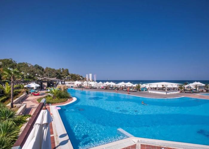 Oasis Resort & SPA