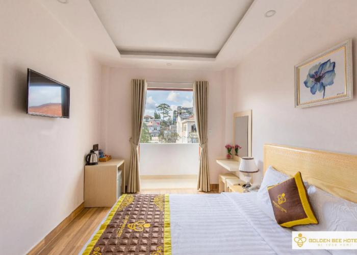 Golden Bee Hotel