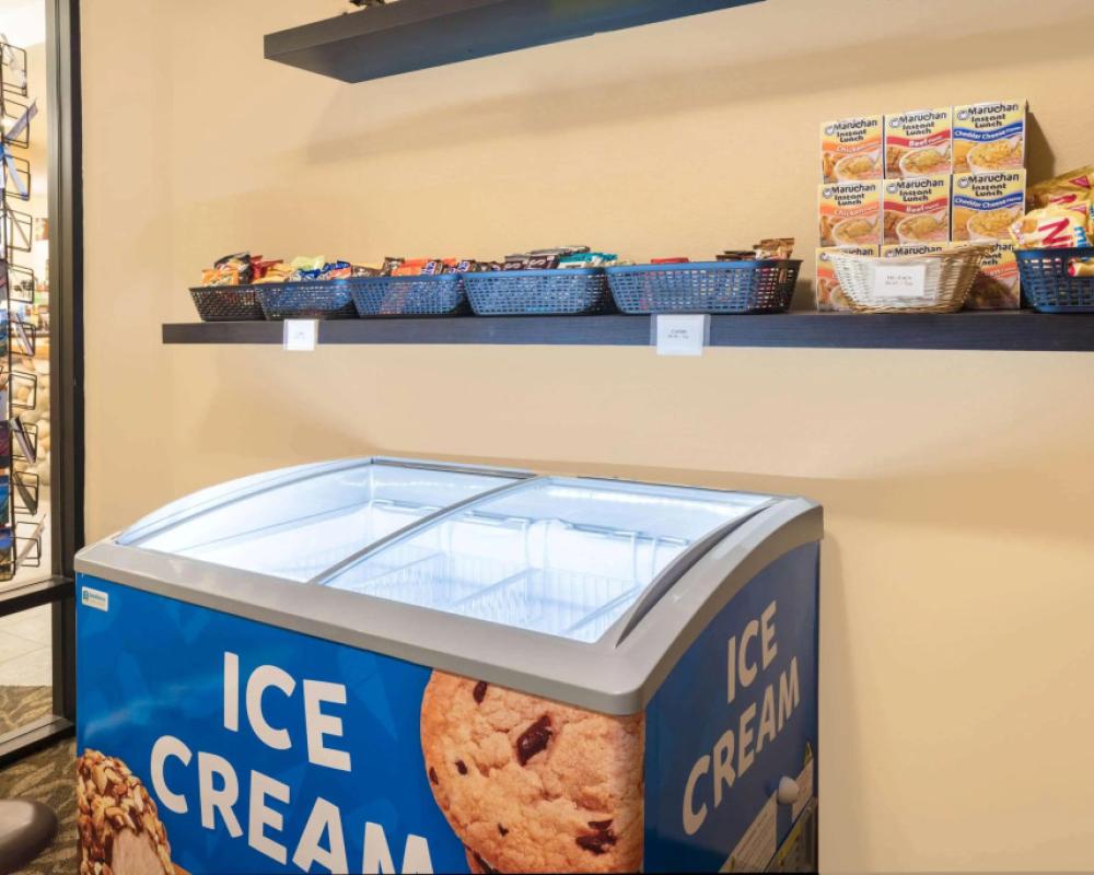 фото Cedar Street Hotel and Suites