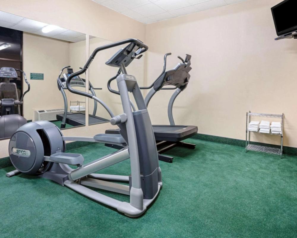 фото Cedar Street Hotel and Suites