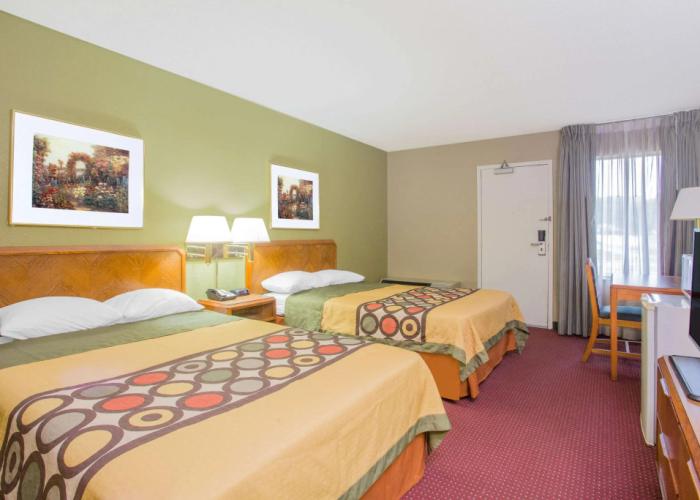 Howard Johnson by Wyndham San Pedro