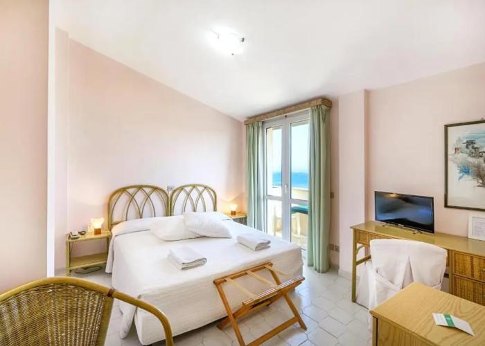 Hotel Mida