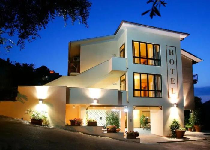 Valle del Buttero Hotel Residence