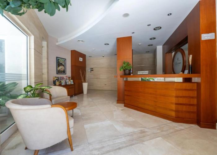 Apartments Del Mar