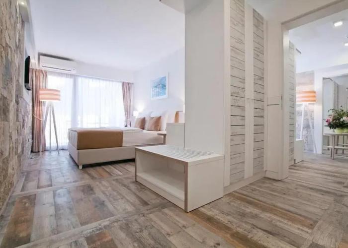 Castellastva Hotel