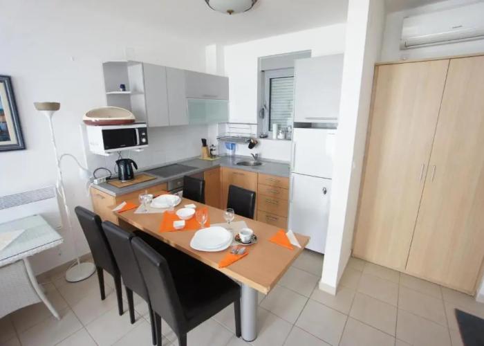 Petrovac Bay Apartments