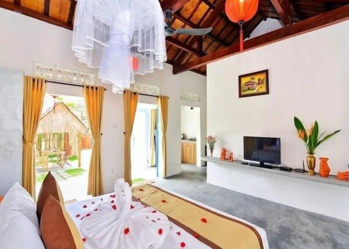 Local Beach Homestay