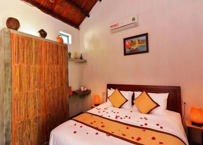 Local Beach Homestay