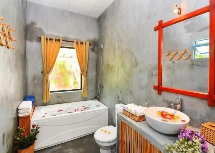 Local Beach Homestay