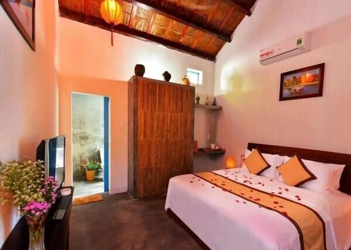 Local Beach Homestay