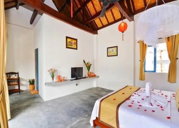 Local Beach Homestay