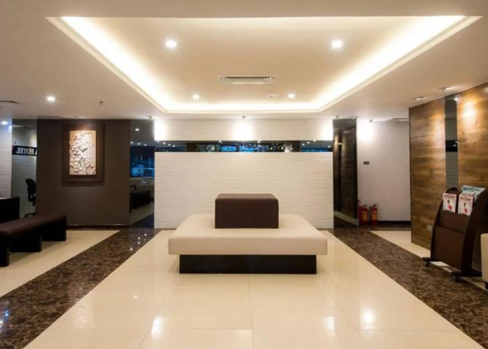 Sakura Hotel