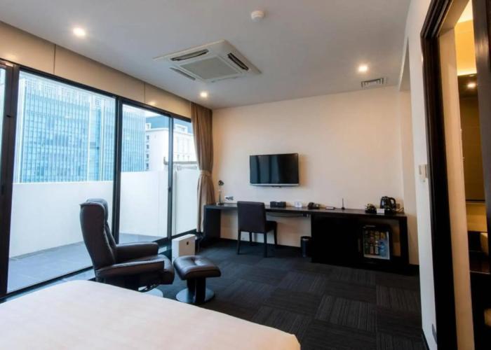 Sakura Hotel