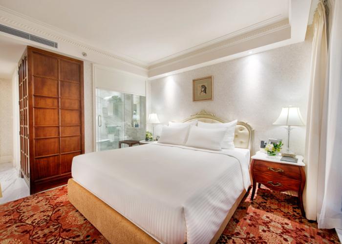 Apricot Hotel