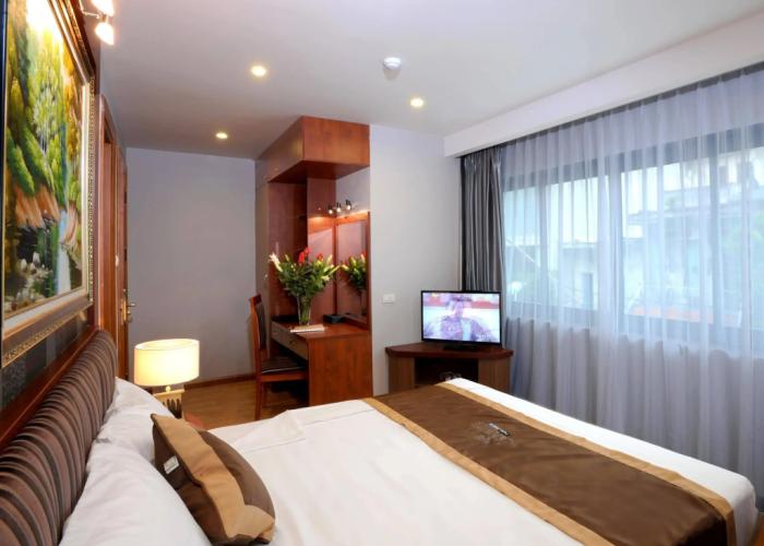 Gallant Hotel