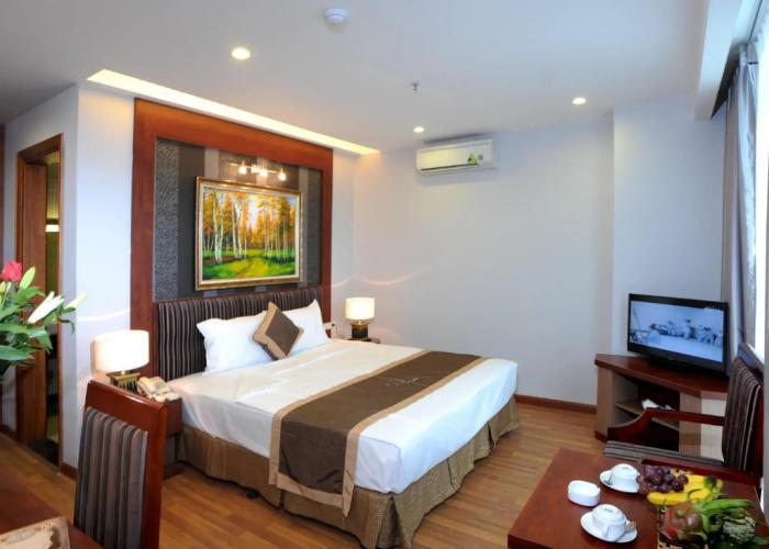 Gallant Hotel