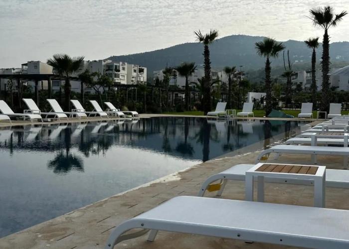 Playa Del Pacha Suites Hotel