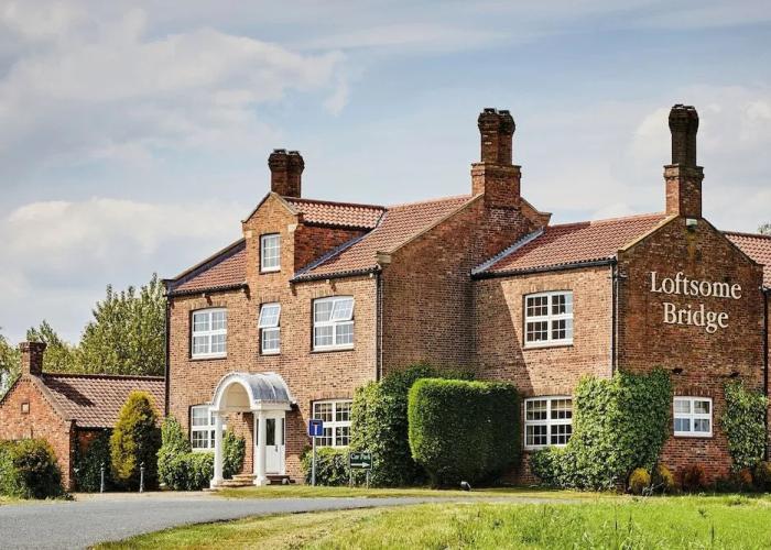 Loftsome Bridge Hotel