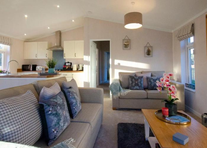 Hollicarrs - Bluebell Lodge