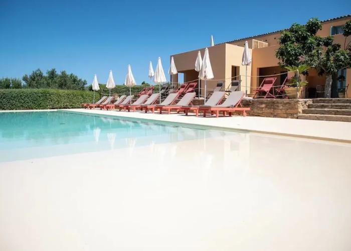 Planeta Country House & Beach Club