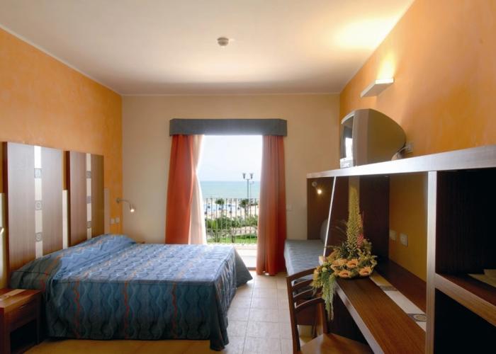 Serenusa Resort