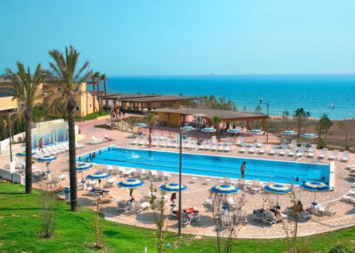 Serenusa Resort