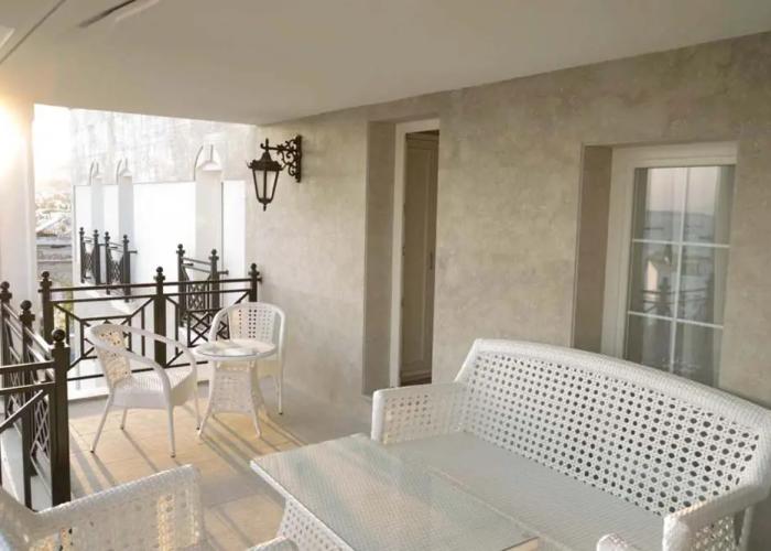 Ena Boutique Hotel & Residences