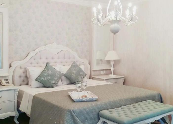 Ena Boutique Hotel & Residences