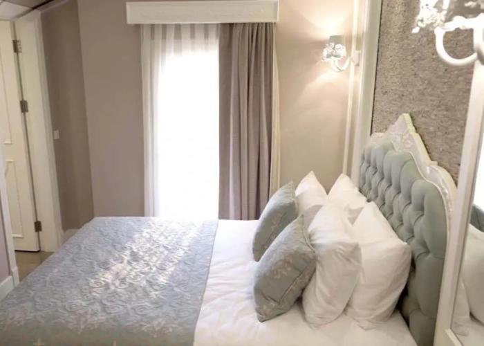 Ena Boutique Hotel & Residences