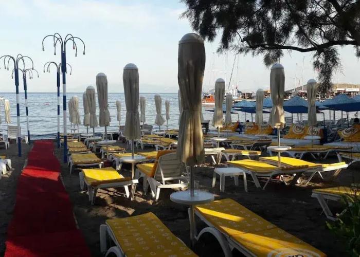 Yahsi Beach Hotel