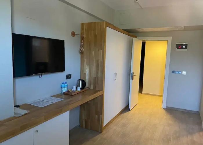 Grand Özalp Ai̇rport Hotel