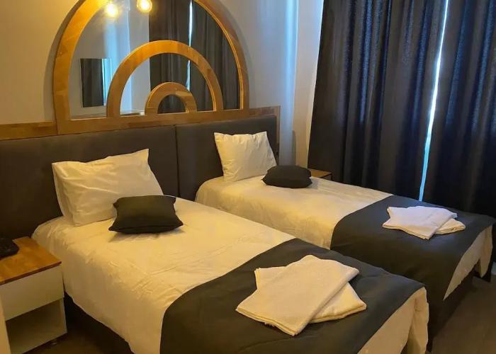 Grand Özalp Ai̇rport Hotel