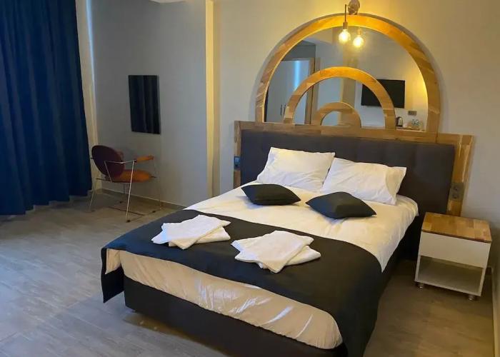 Grand Özalp Ai̇rport Hotel