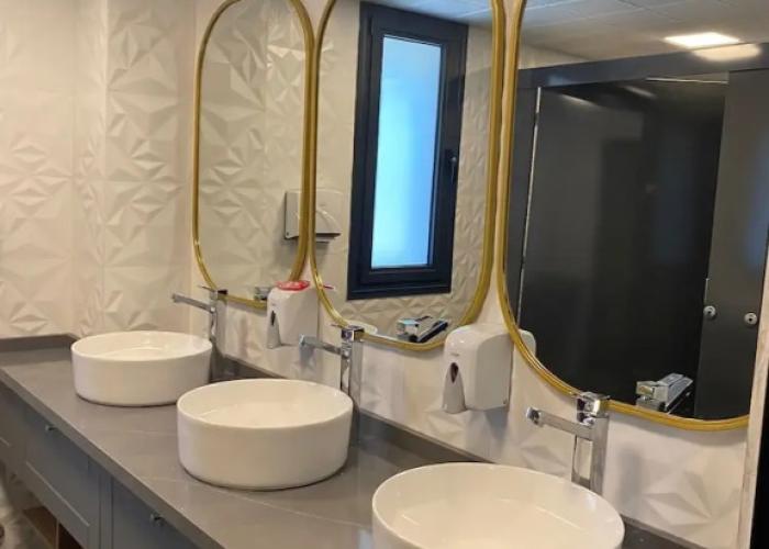 Grand Özalp Ai̇rport Hotel