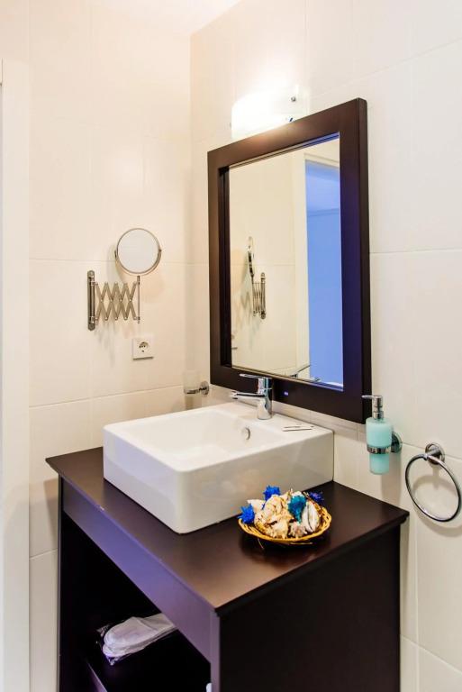 фото Via Farilya Hotel