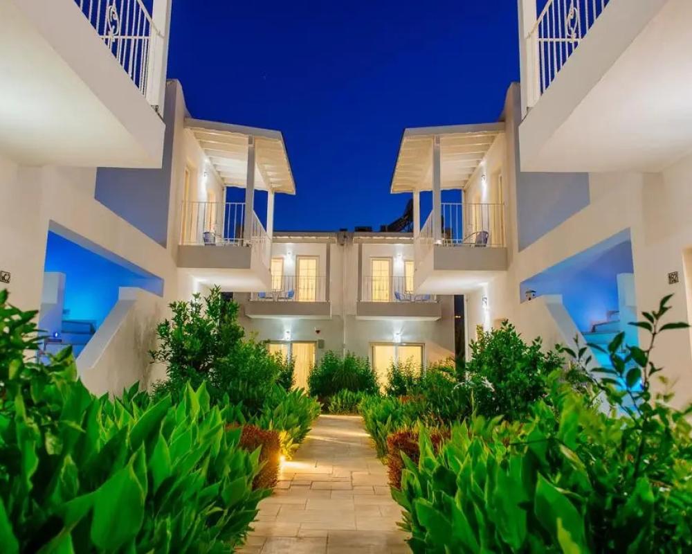 фото Via Farilya Hotel