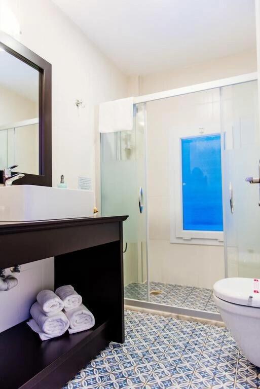 фото Via Farilya Hotel