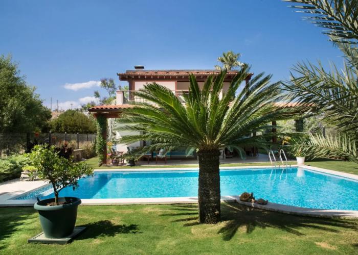 Dream by Important Group Travel Villa