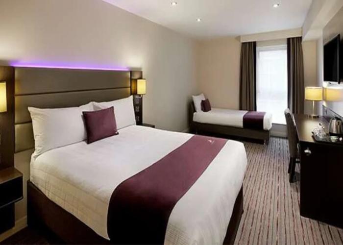 Premier Inn Dundee East
