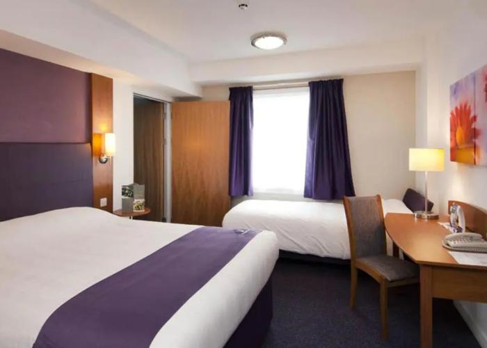 Premier Inn Dundee East