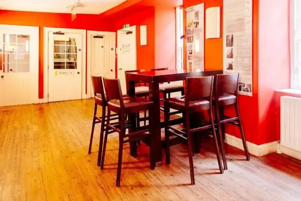 фото Dundee Backpackers Hostel