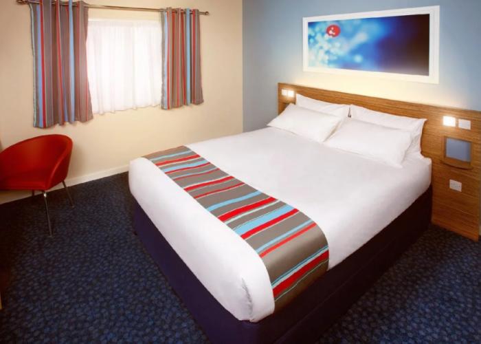 go2 Dundee Camperdown Hotel