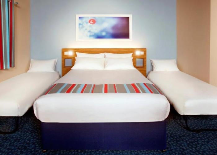 go2 Dundee Camperdown Hotel